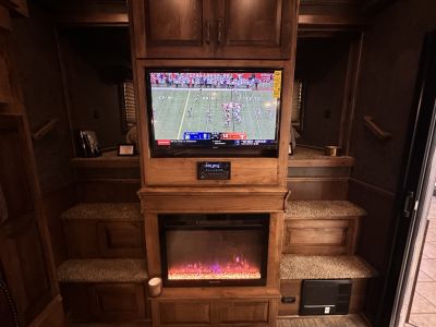 New 2026 4-Star Trailers 3H 18' Trail Boss LQ Horse Trailer