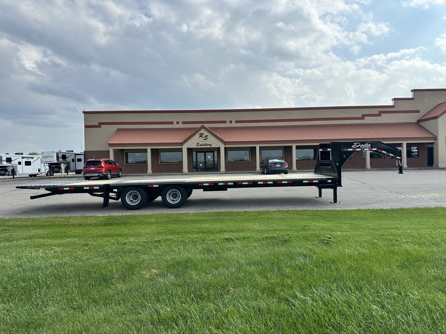 New 2026 Delta Mfg 210HGN 32' x 8'6" Flatbed Trailer