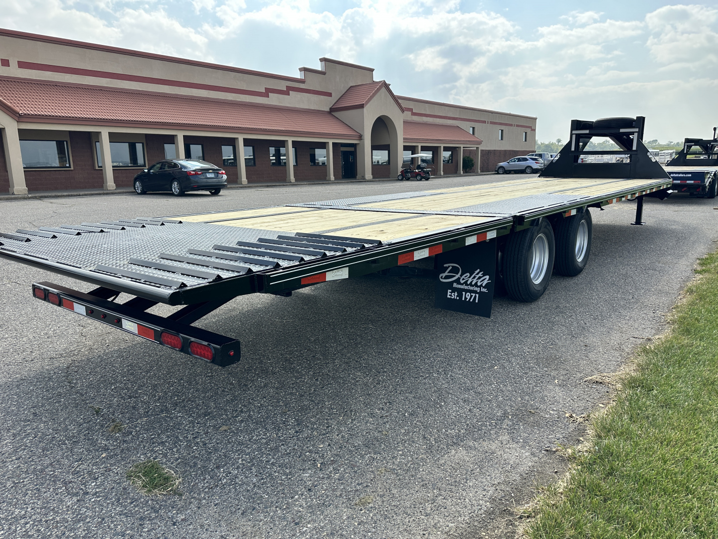 New 2026 Delta Mfg 210HGN 32' x 8'6" Flatbed Trailer