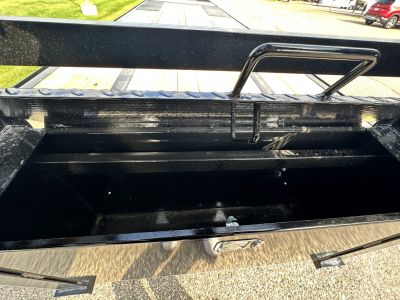New 2026 Delta Mfg 210HGN 32' x 8'6" Flatbed Trailer