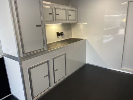 New 2026 Vintage Race Trailer with Living Quarters 53'