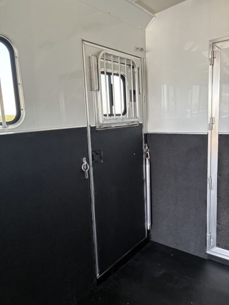 New 2026 Cimarron 2 + 1 Horse Trailer