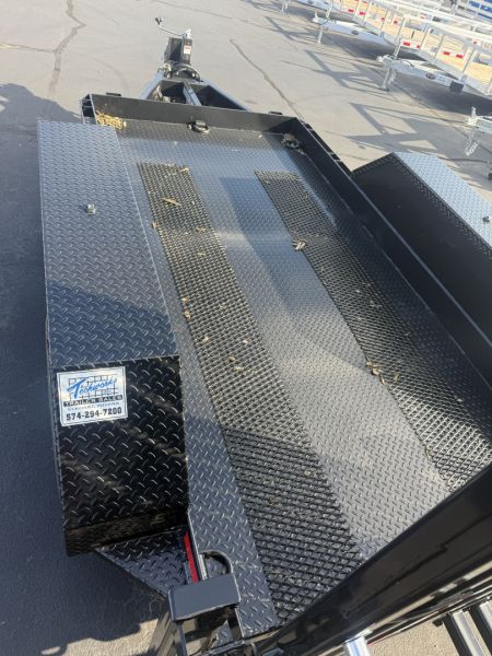 New Watchdog Trailers 5X10 10K SIZZOR LIFT