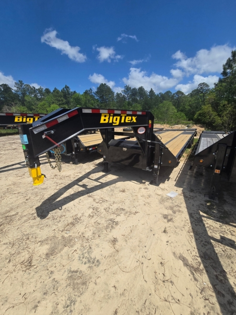 New 2025 Big Tex Trailers 25' +5' Tandem Axle Gooseneck Equipment 23,900 GVWR Deckover Trailer