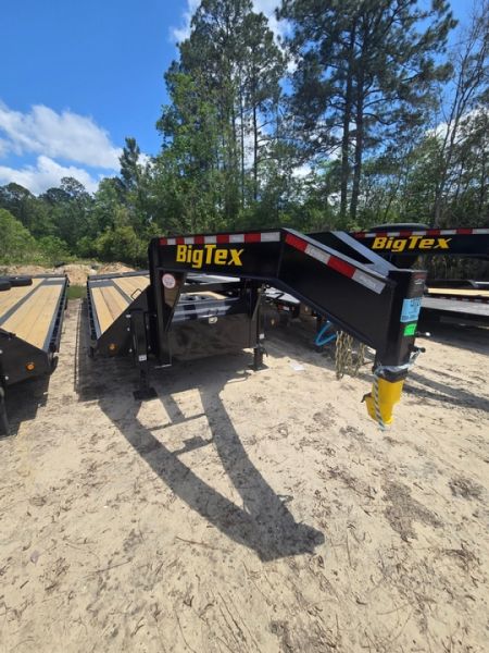 New 2025 Big Tex Trailers 25' +5' Tandem Axle Gooseneck Equipment 23,900 GVWR Deckover Trailer