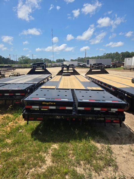New 2025 Big Tex Trailers 25' +5' Tandem Axle Gooseneck Equipment 23,900 GVWR Deckover Trailer