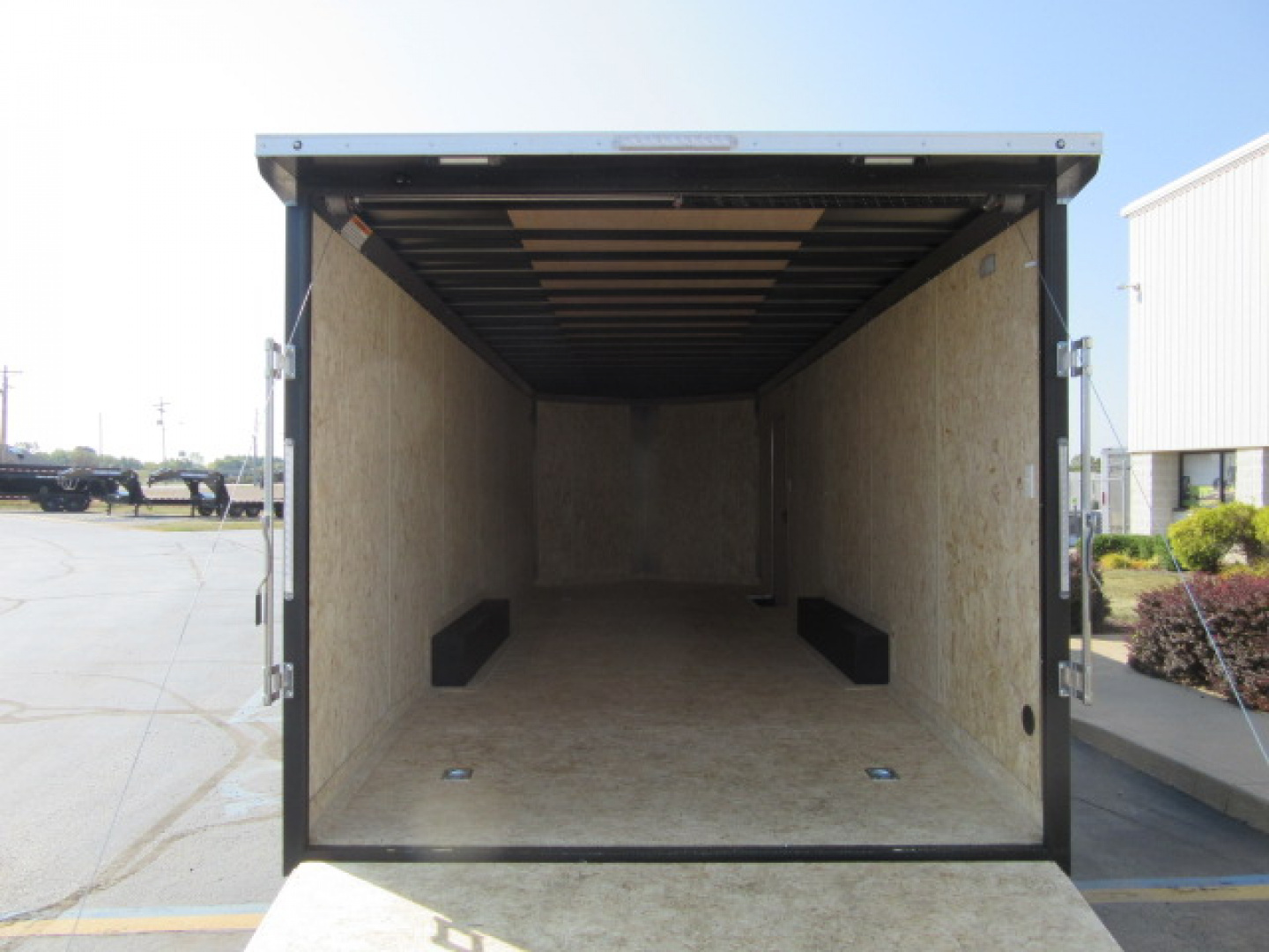 New 2026 ITI Cargo 8.5 x 24 SE Series Y10224HLFVCH-TA-100 Car / Racing Trailer 10K