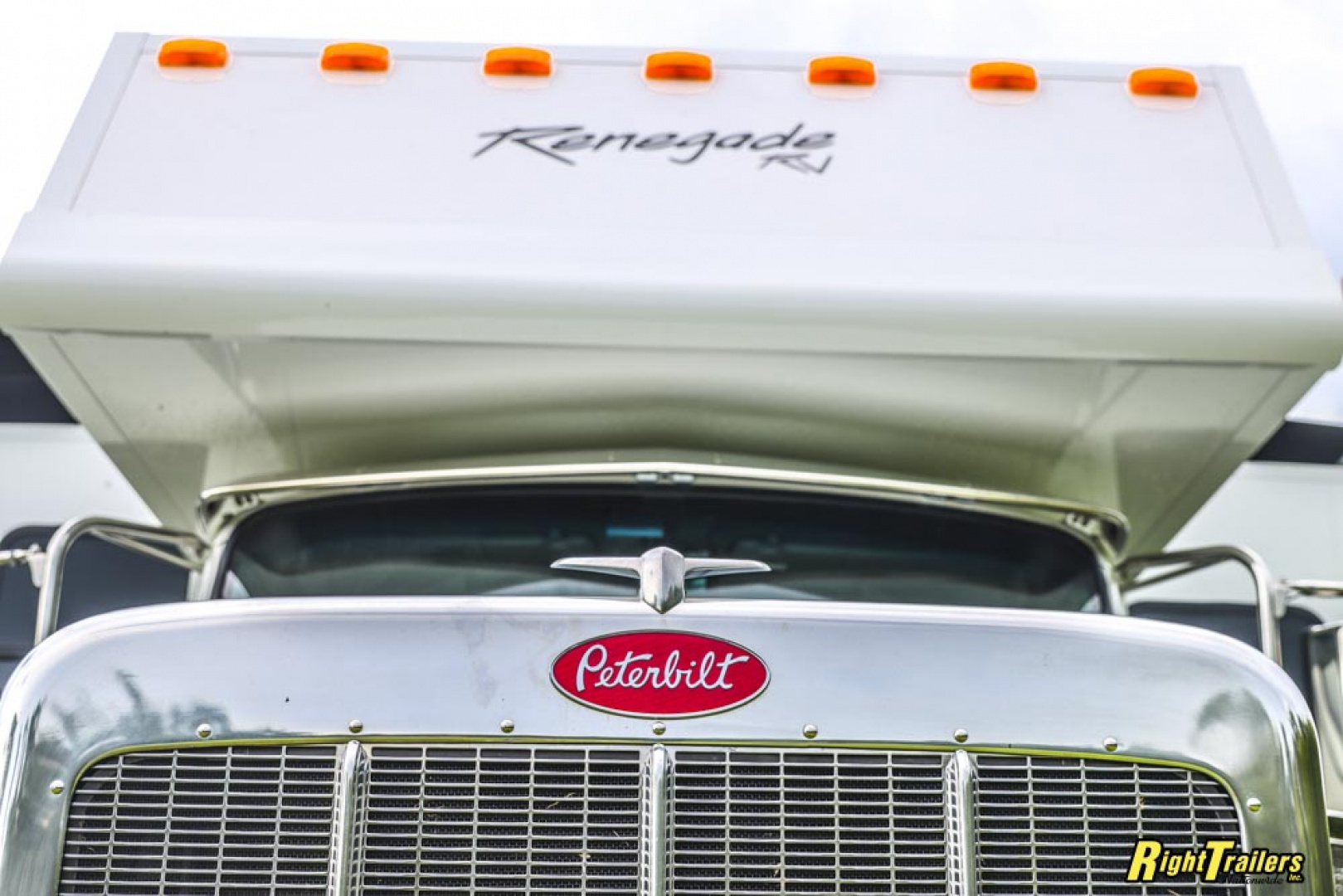 New 2027 Renegade RV Classic Peterbilt 589 45CME Motorhome With 1.5 Bathrooms
