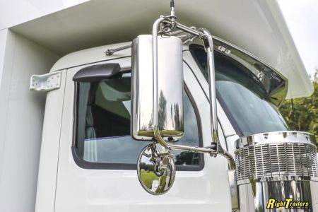 New 2027 Renegade RV Classic Peterbilt 589 45CME Motorhome With 1.5 Bathrooms