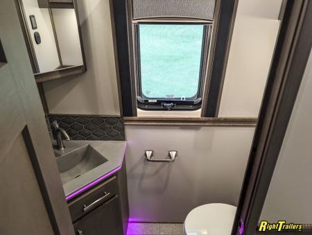 New 2027 Renegade RV Classic Peterbilt 589 45CME Motorhome With 1.5 Bathrooms