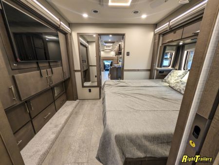 New 2027 Renegade RV Classic Peterbilt 589 45CME Motorhome With 1.5 Bathrooms