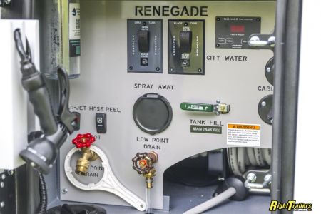 New 2027 Renegade RV Classic Peterbilt 589 45CME Motorhome With 1.5 Bathrooms
