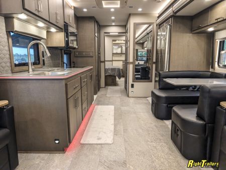 New 2027 Renegade RV Classic Peterbilt 589 45CME Motorhome With 1.5 Bathrooms