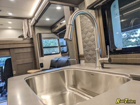New 2027 Renegade RV Classic Peterbilt 589 45CME Motorhome With 1.5 Bathrooms