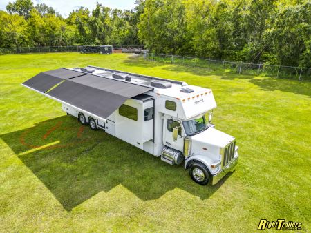 New 2027 Renegade RV Classic Peterbilt 589 45CME Motorhome With 1.5 Bathrooms