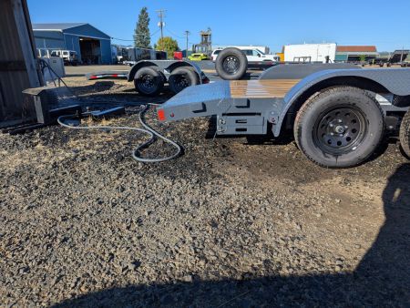 New 2026 LAMAR TRAILERS 83" x 16' /7K Flatbed Trailer