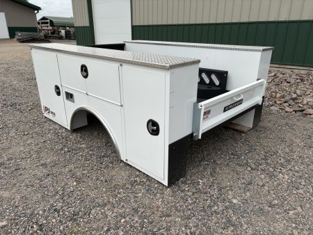 New 2026 PJ Service Body - Single Wheel Long Box