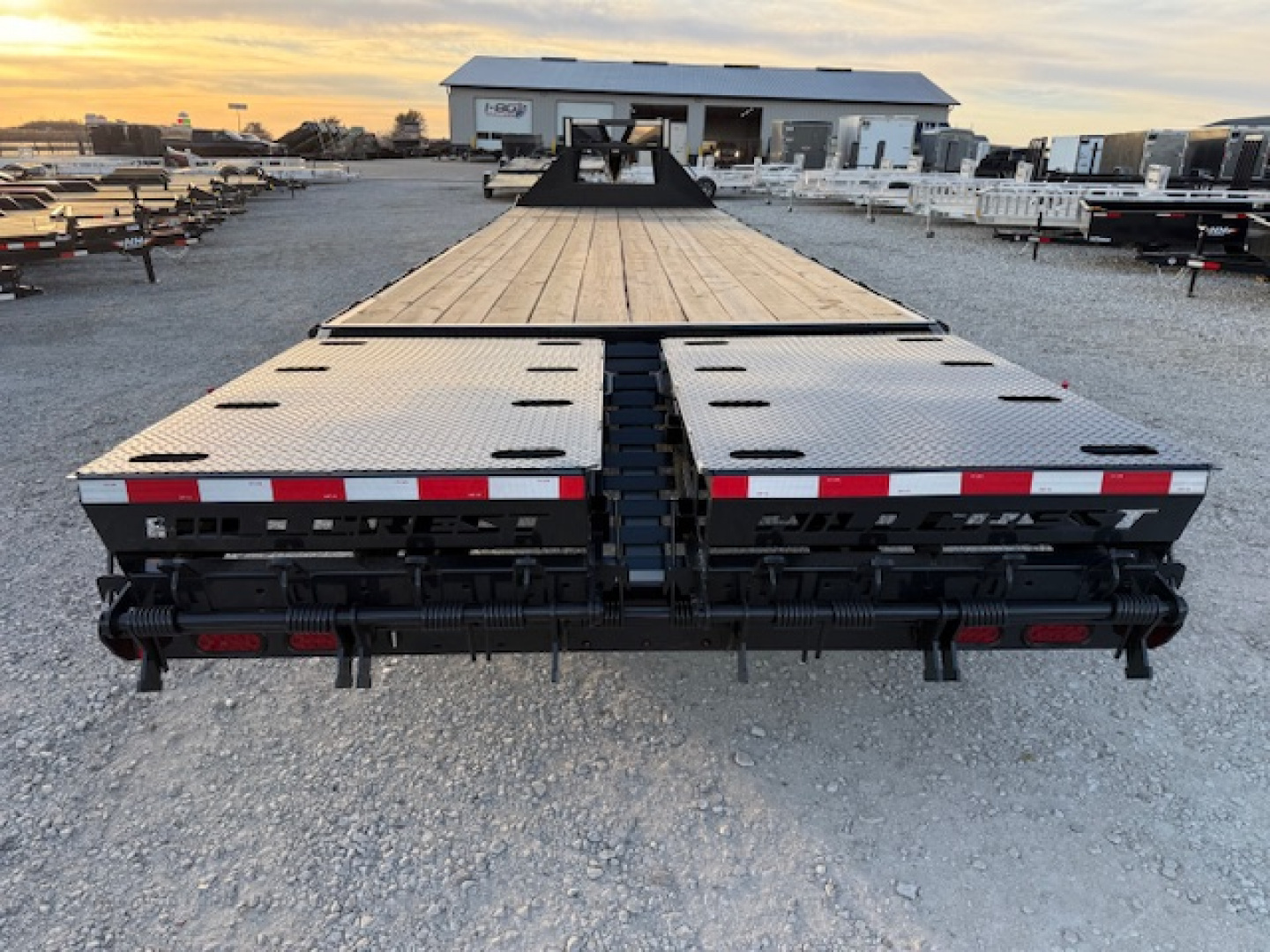 New 2026 Hillcrest 102"x25'+5' 24.9k Heavy Duty Gooseneck Deckover Trailer