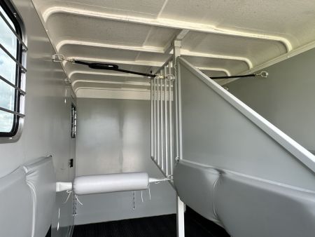 Used 2021 Hawk 2H GN Straight Load Horse Trailer