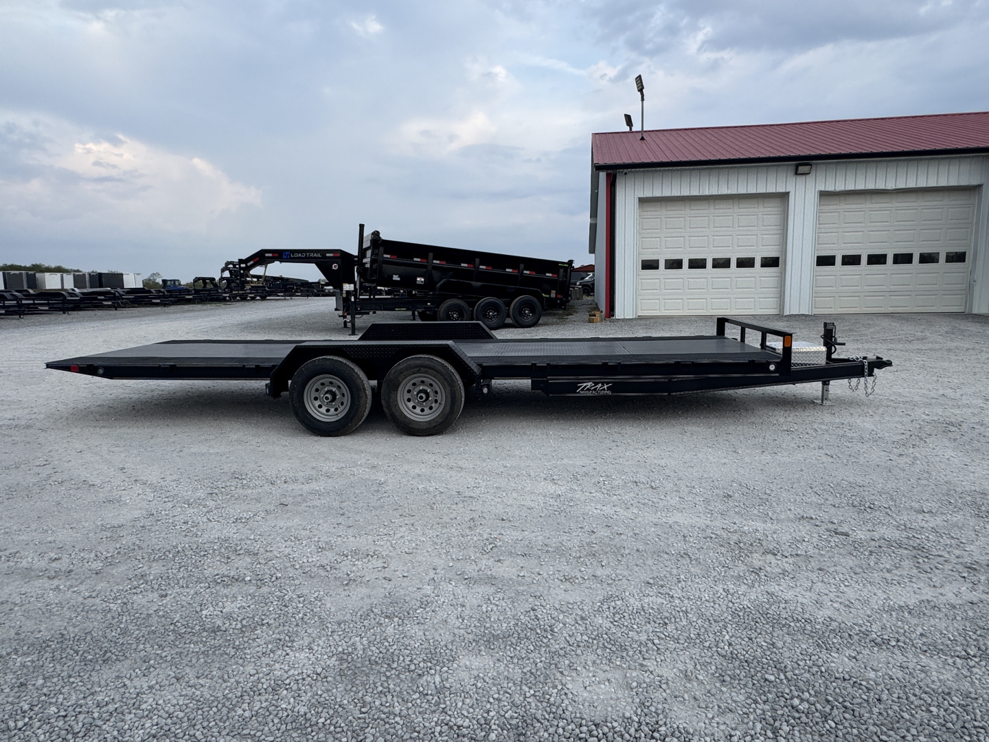 2026 Traxx photo 2
