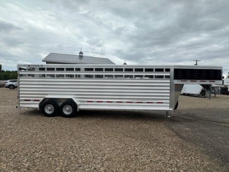 New 2026 Featherlite 8127 Stock 24'