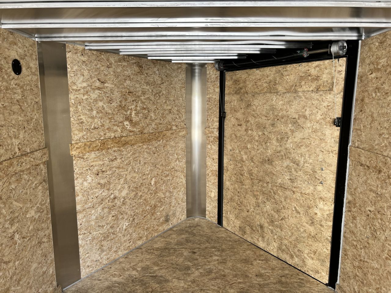 New 2026 R&M Manufacturing 8.5x24+2V 10k Cargo / Enclosed Trailer