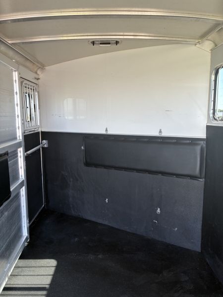 Used 2020 Cimarron 3H Bumper Pull Horse Trailer