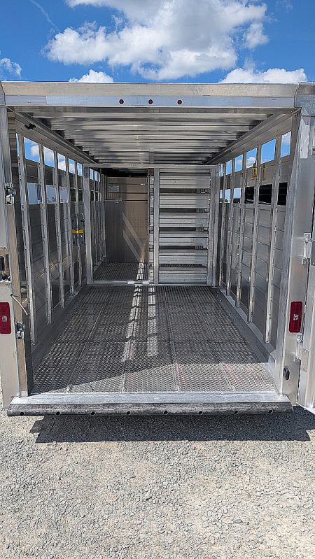 New 2026 EBY MAVERICK 20' Gooseneck Aluminum Stock Trailer