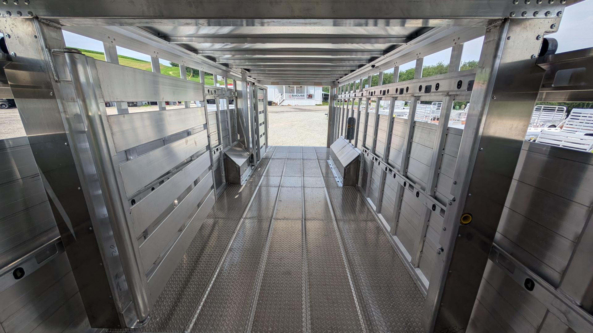 New 2026 EBY RUFF NECK 8 x 26 Gooseneck Aluminum Stock Trailer
