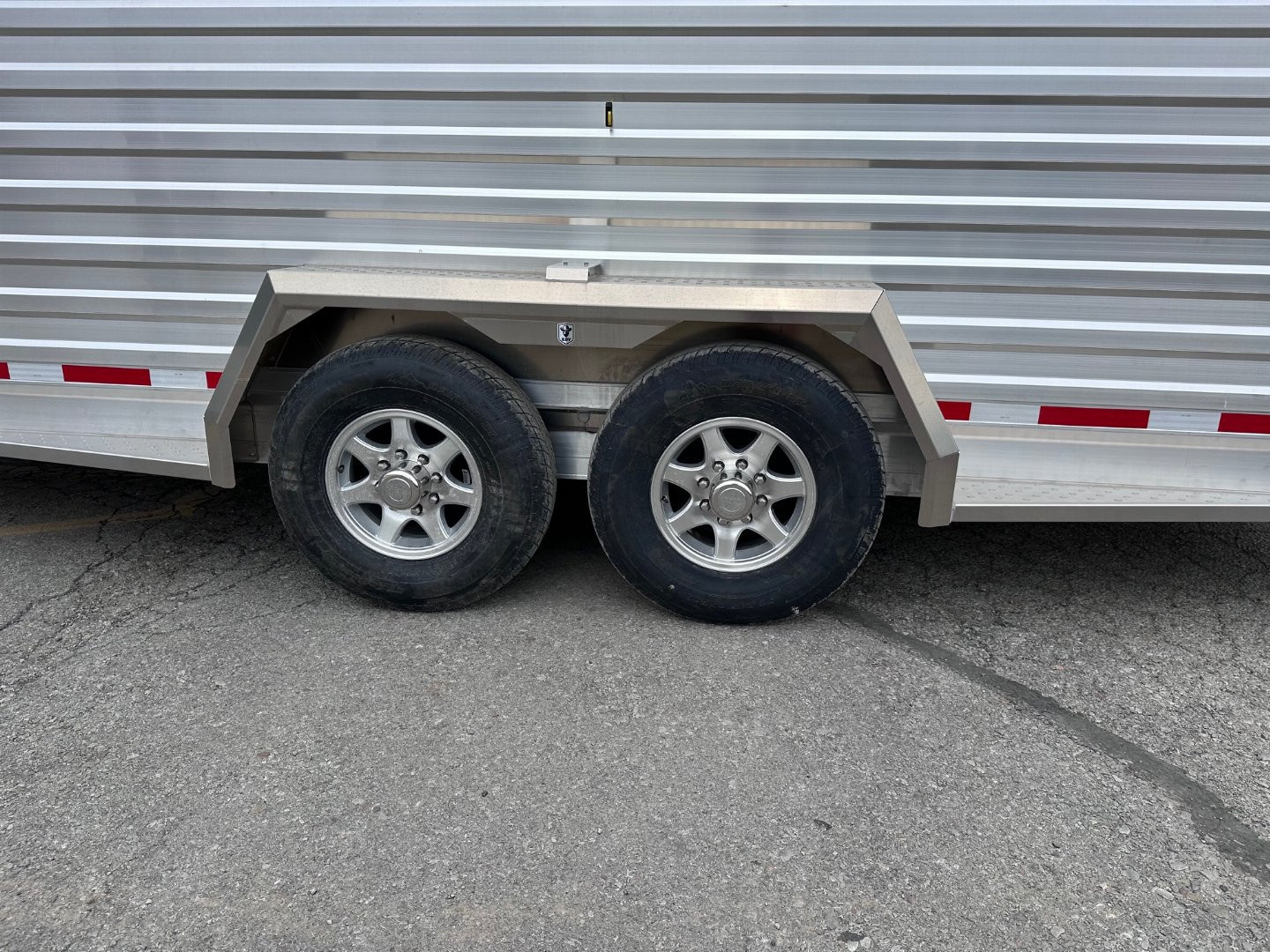 New 2026 EBY MAVERICK 24' Gooseneck Aluminum Stock Trailer w/ Rolling Gate