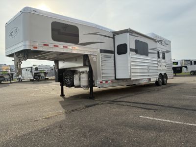 New 2026 4-Star 3H 14'3" Trail Boss LQ Horse Trailer