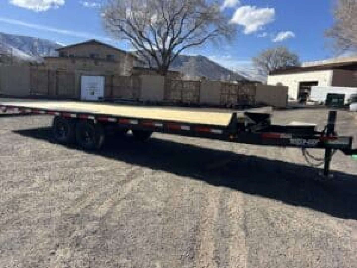New 102"X24' Hydraulic Tilit Deck 14K
