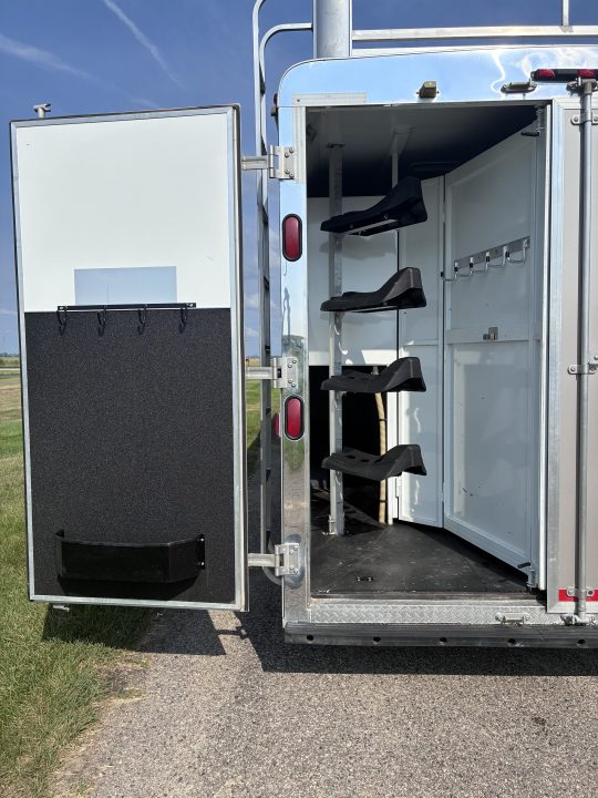 Used 2014 4H Bison Coach 12' LQ Horse Trailer