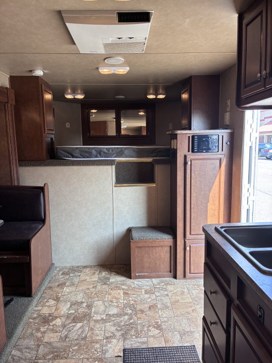 Used 2014 4H Bison Coach 12' LQ Horse Trailer