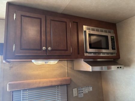 Used 2014 4H Bison Coach 12' LQ Horse Trailer