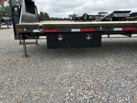 New 2026 MAXXD Gooseneck Trailer | 32' x 102' 30K GVWR
