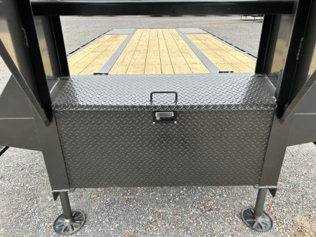 New 2026 MAXXD Gooseneck Trailer | 32' x 102' 30K GVWR