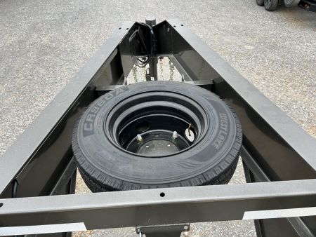New 2026 MAXXD Gooseneck Trailer | 32' x 102' 30K GVWR