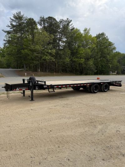 New 2026 Iron Bull FLP Series 102"x25' / 2-10,000# Electric Brake Axles / 16" Dual Wheels / 5' Rampage Ramps / Deckover Trailer / Dual 12k set back jacks
