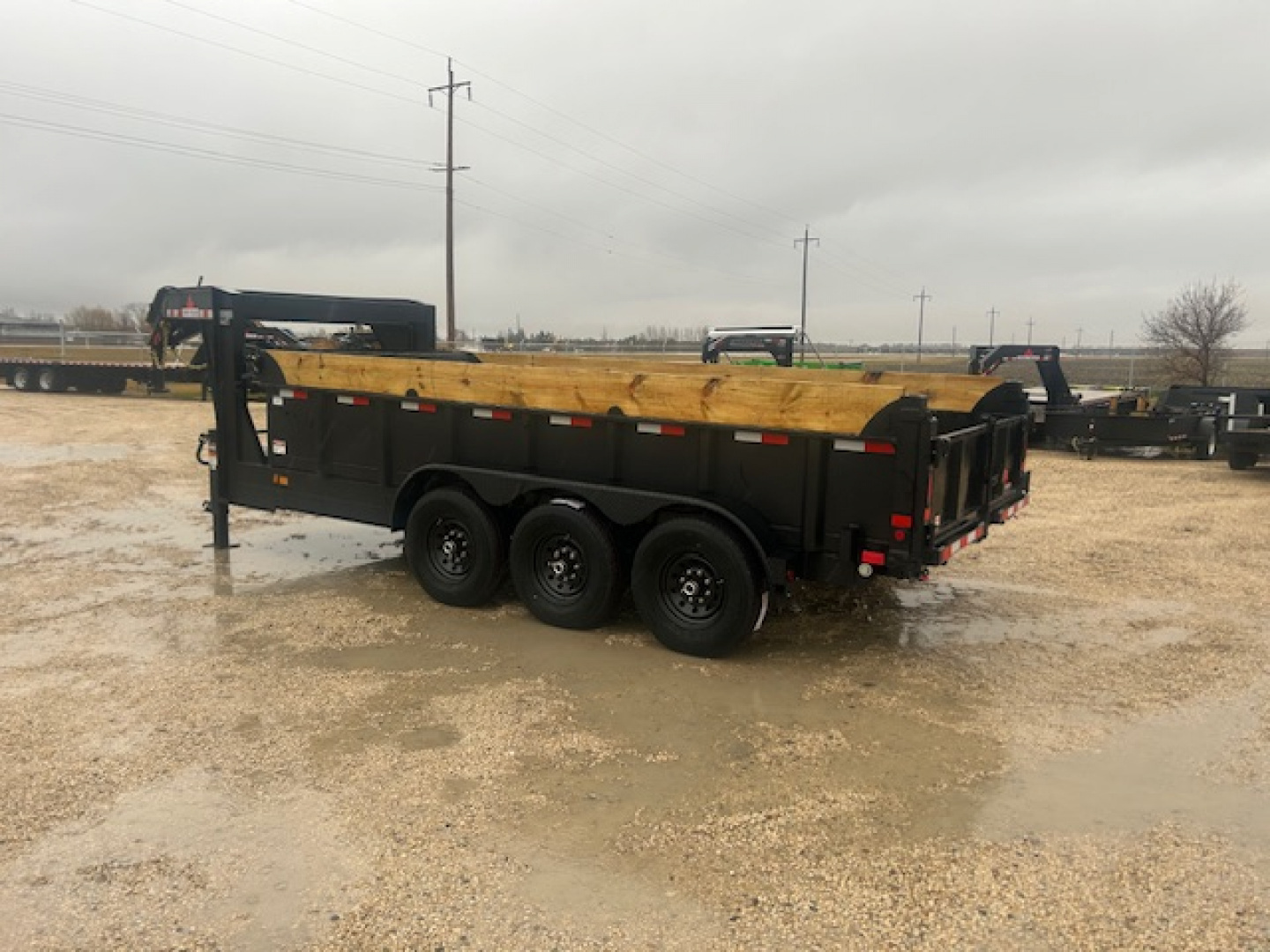 New 2027 Canada Trailers 16ft triple axle Dump Trailer