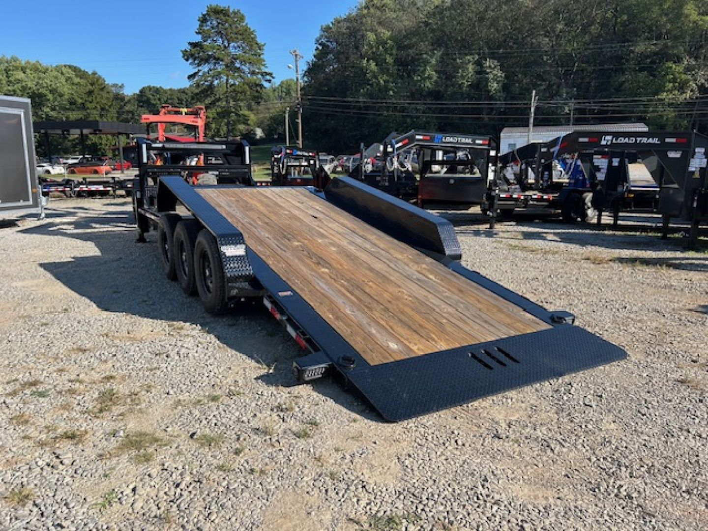 New 2026 Load Trail Loadtrail gooseneck 83x24 tilt n go 21k hydraulic jacks light bar chain and binder holders pallet fork pockets Equipment Trailer