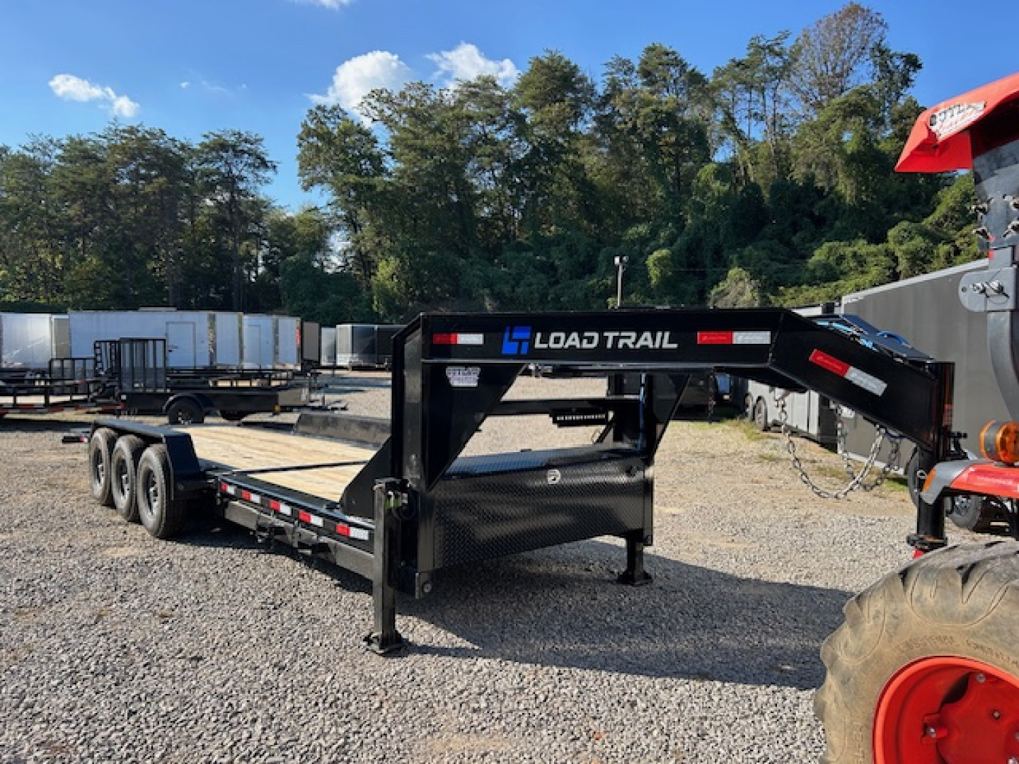 New 2026 Load Trail Loadtrail gooseneck 83x24 tilt n go 21k hydraulic jacks light bar chain and binder holders pallet fork pockets Equipment Trailer