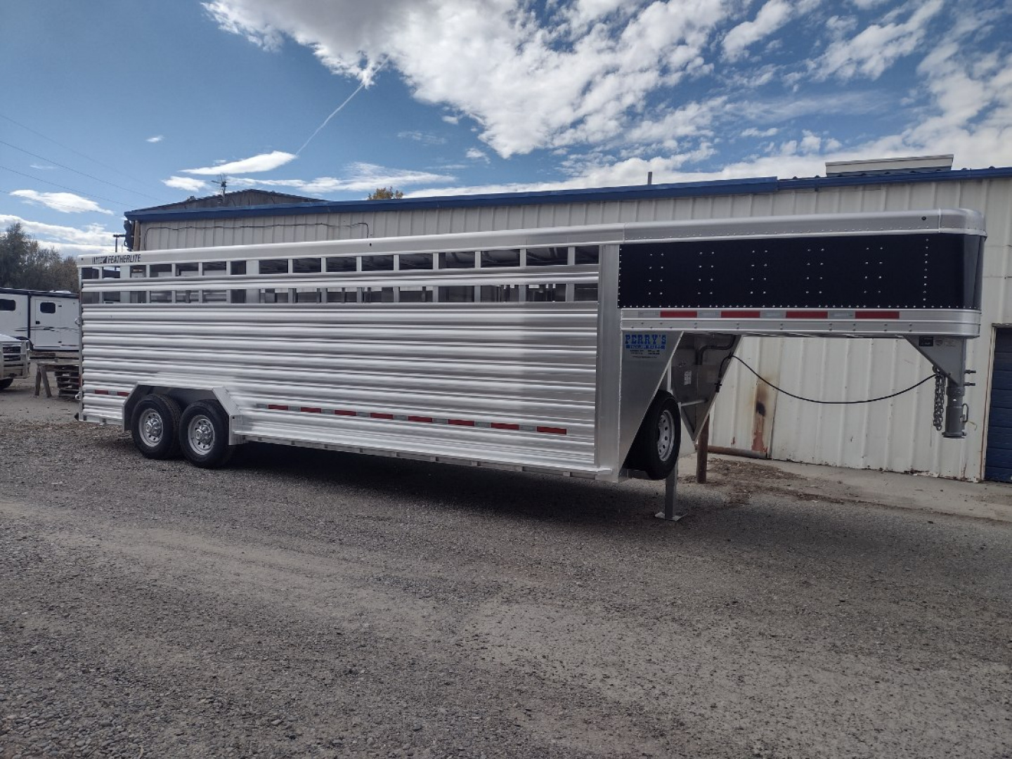 New 2026 Featherlite 24' Stock 8127