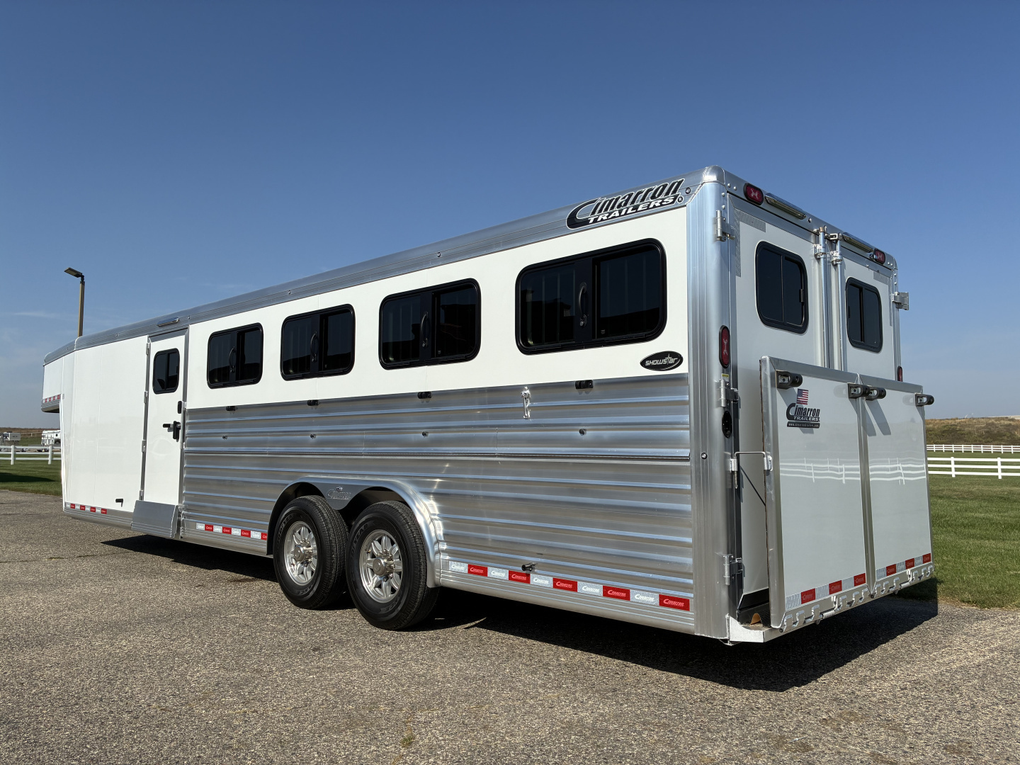 New 2026 Cimarron Trailers 10 Pen Showstar LX Stock / Stock Combo Trailer