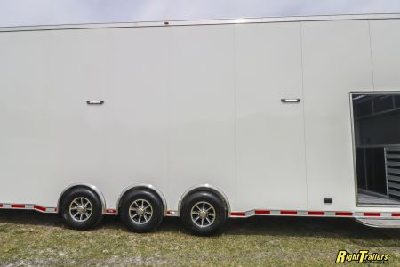 New 2025 8.5X32 inTech Stacker