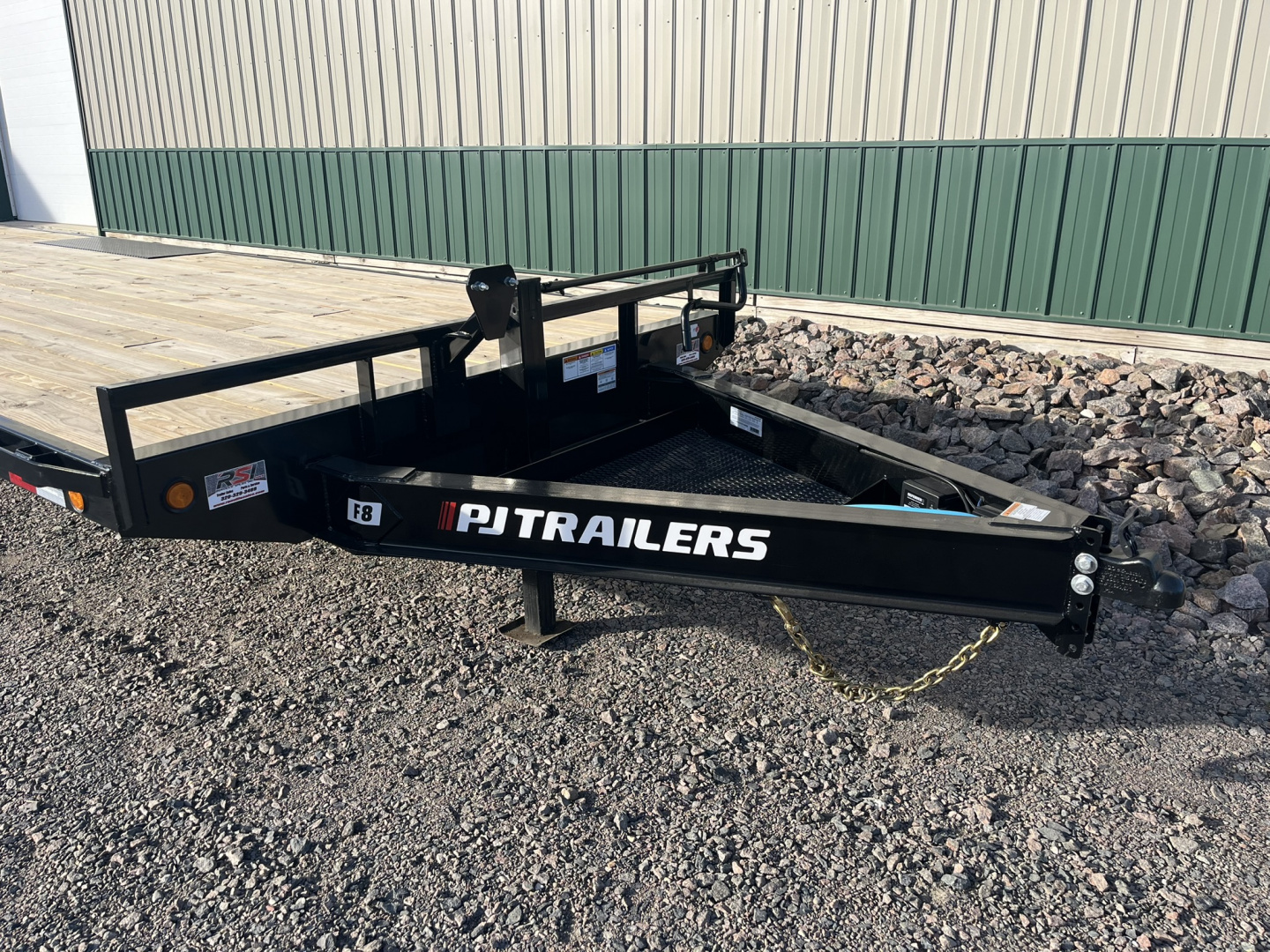 New 2026 24' - 14k PJ 8" I-beam Deckover Trailer