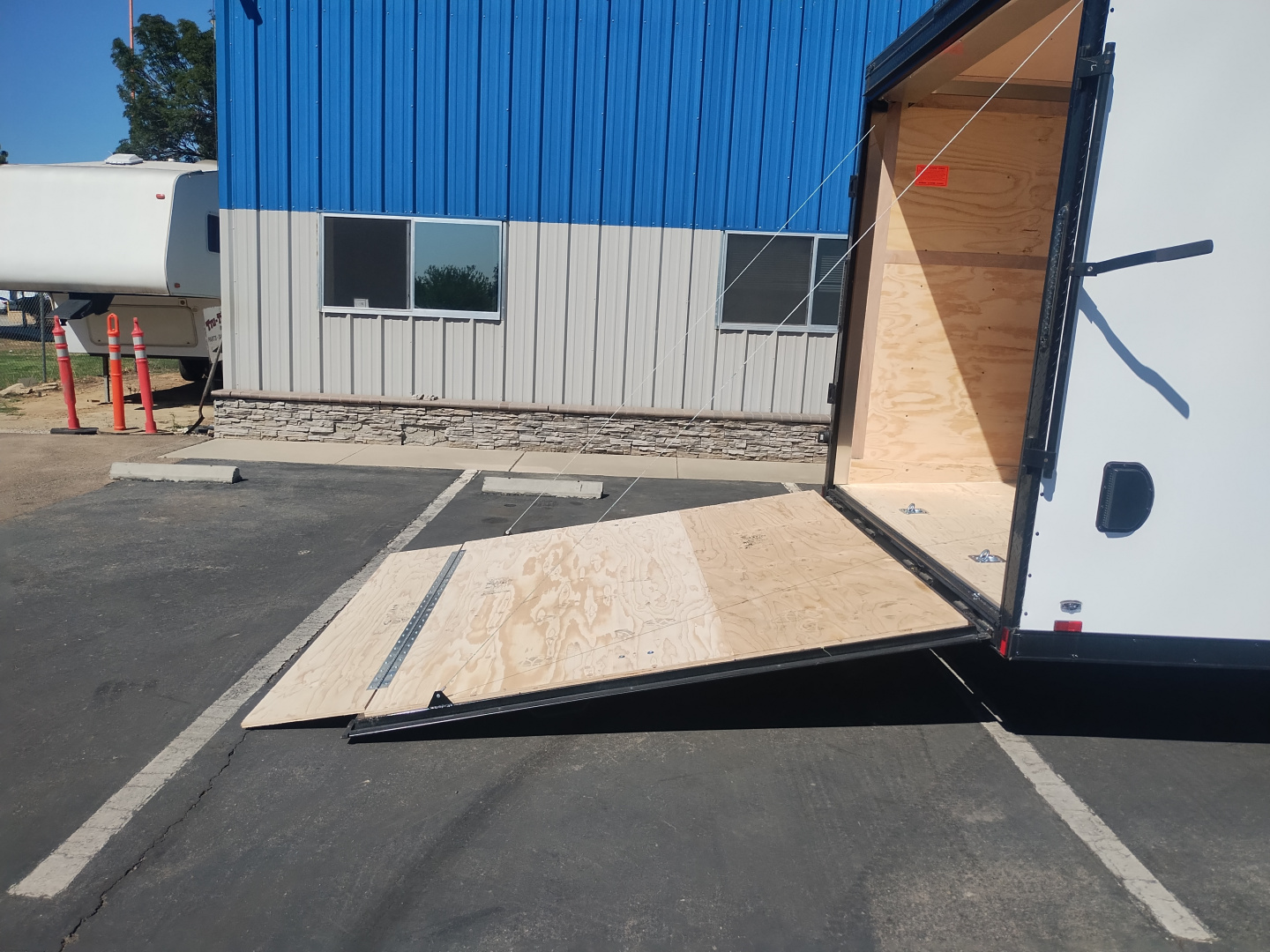 New 2025 Cargo King 8.5'x20'x7 V-Nose Cargo / Enclosed Trailer 9,995 LBS GVWR