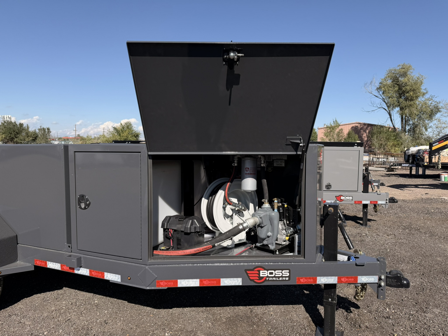 New 2026 Farm Boss 990 Gallon Mobile Fueling Trailer