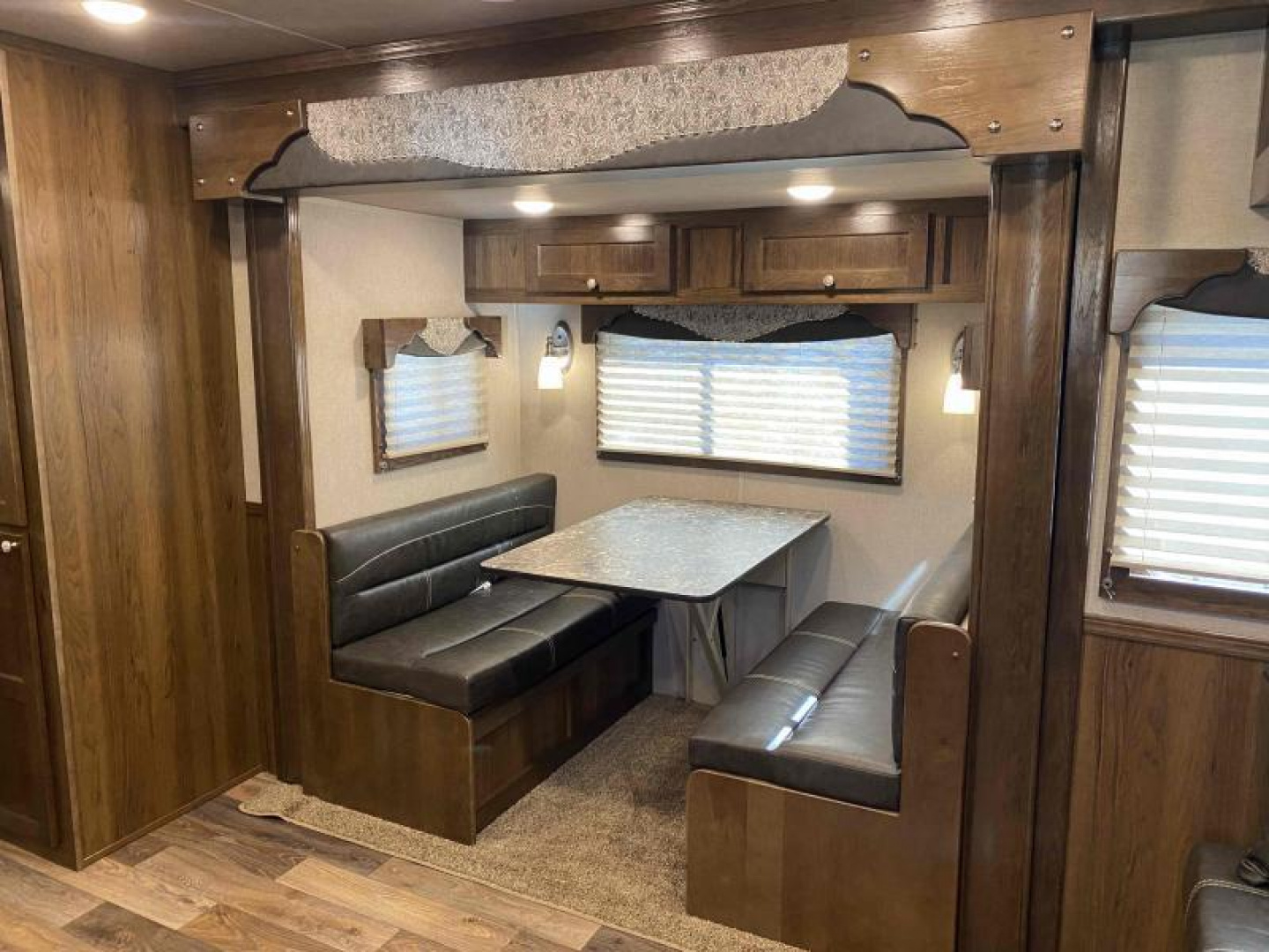 New 2023 SMC Laramie 3 Horse 14' Living Quarter Trailer