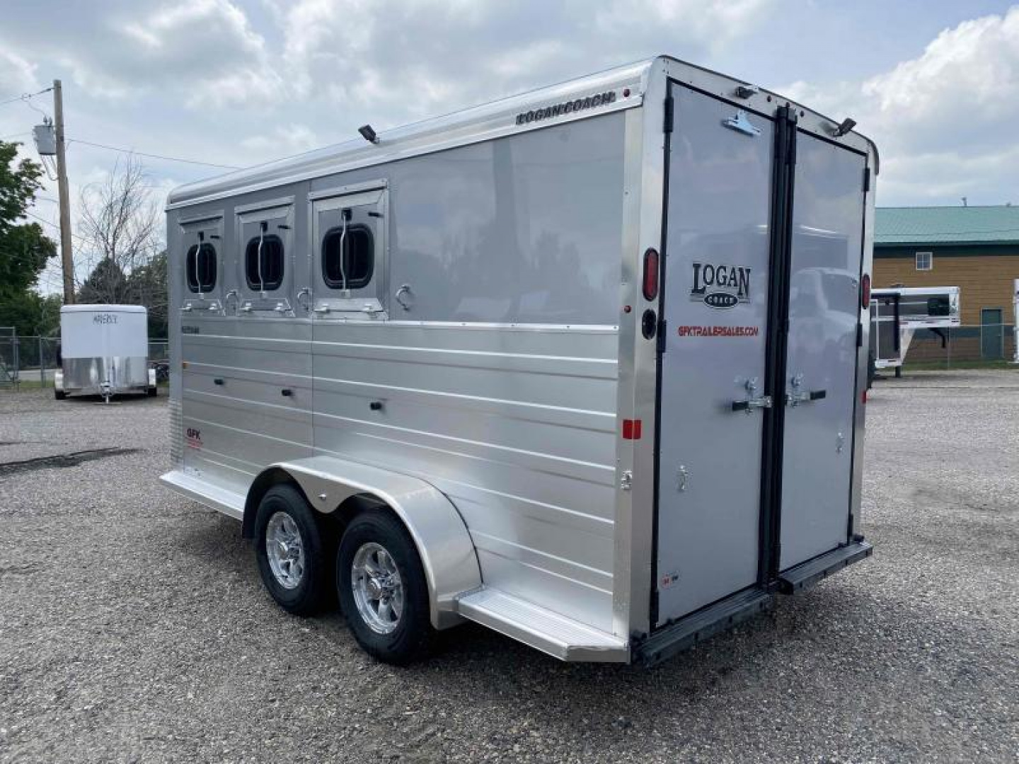 New 2027 Logan Bullseye 3 Horse Bumper Pull